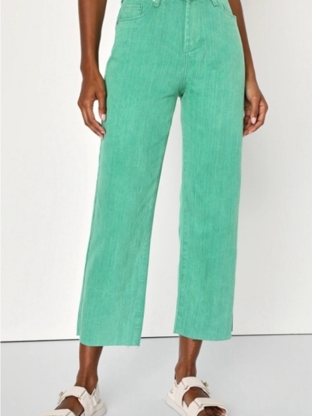 Blank NYC High-Rise Wide Leg Cropped Pants in Green (Feelin’ Lucky)